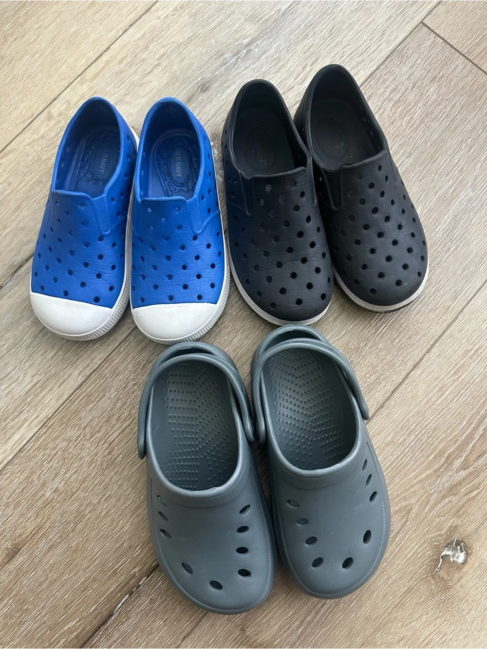 Toddler sz 9 shoes